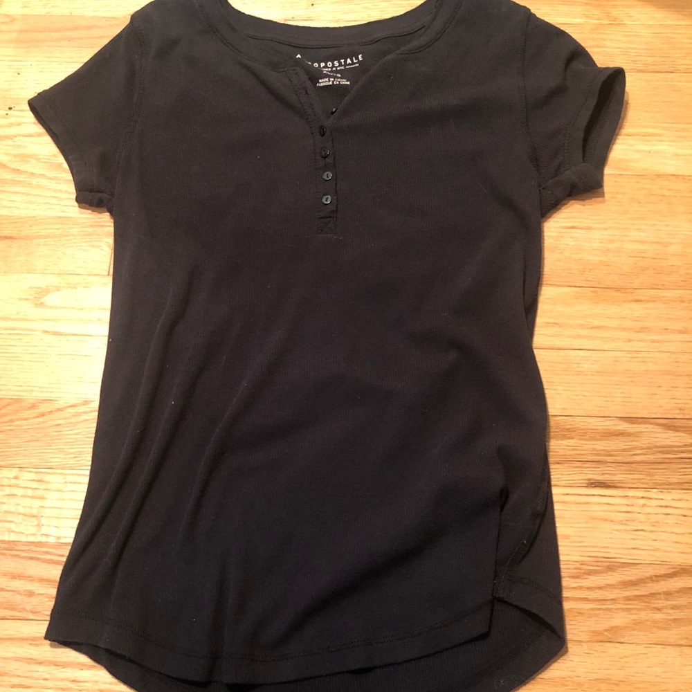 Aeropostale Black button up T-shirt